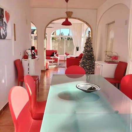 Ferienhaus Adosado Salvador Dali